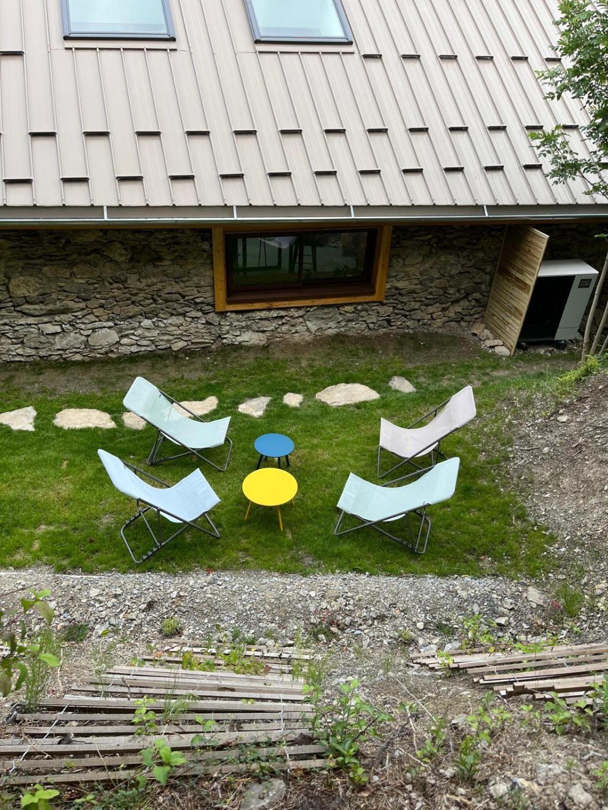 Bed and Breakfast Le Couleau Шатору-лез-Альп Экстерьер фото